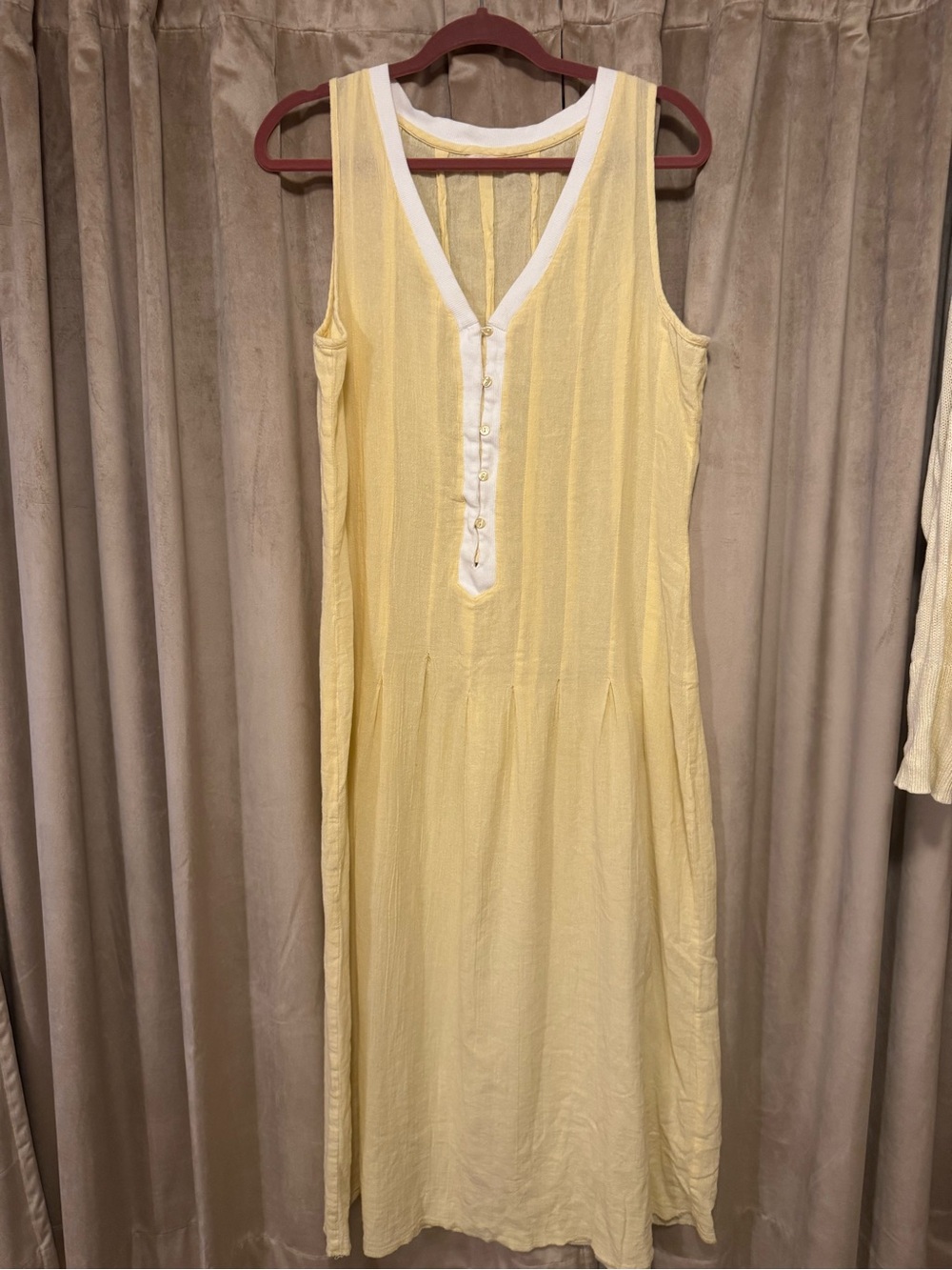 Italian Yellow Sleeveless V-Neck Button Midi Dress